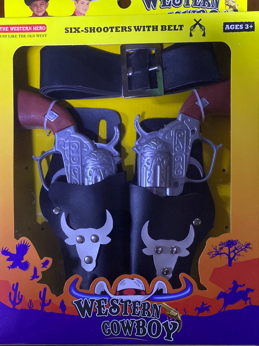 Western Cowboy Set - Twin Six-Shooter Pistols with Belt and Black Holster