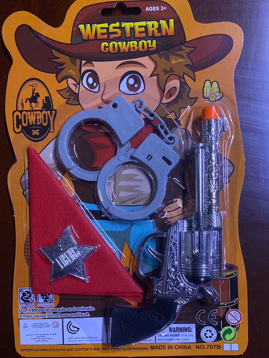 Cowboy Western Set - Gun, Bandana & Cuffs