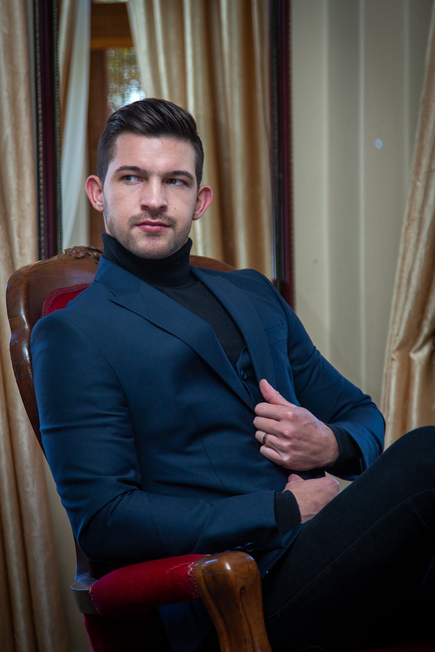Men's Designer Plain Navy 3-Piece Suit