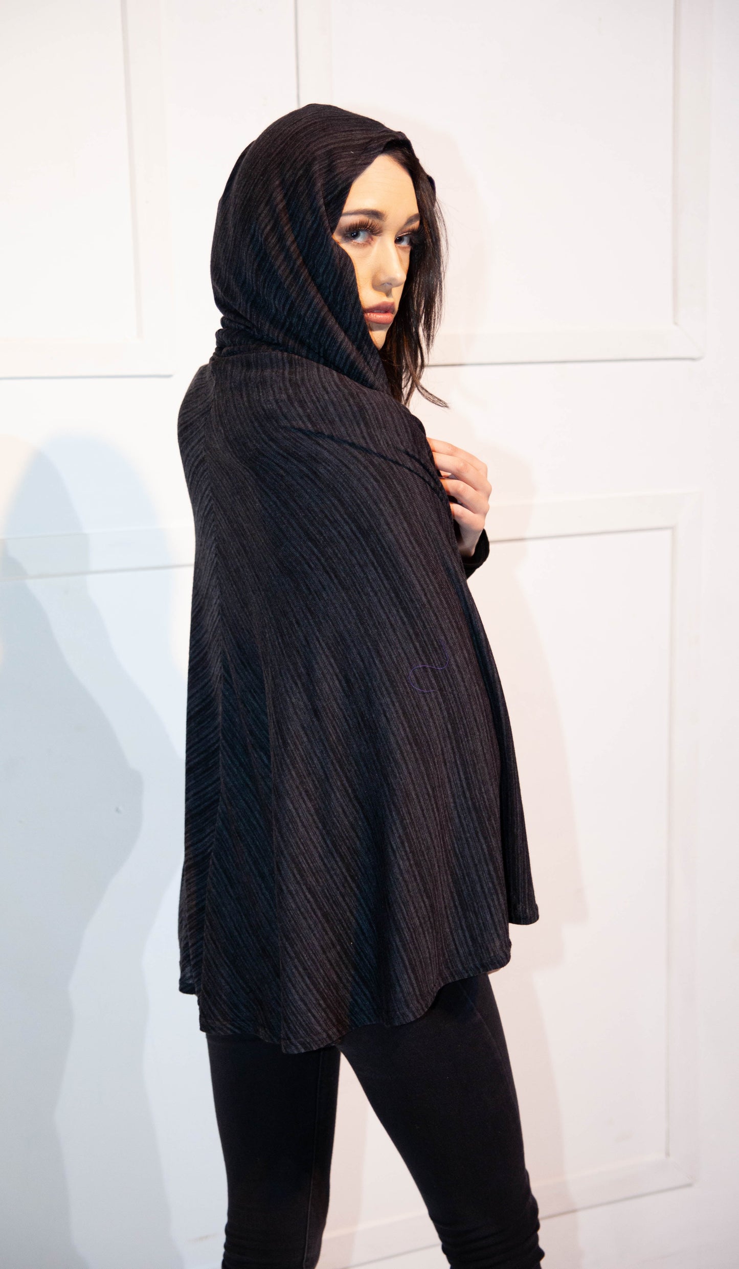Poncho - Hooded Black Stoompomp