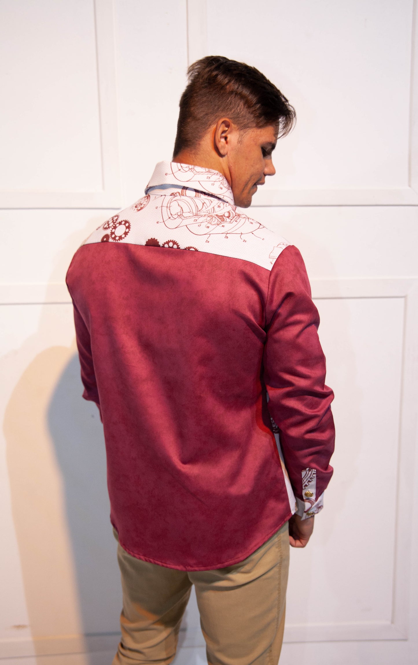Men's Formal Shirt - Printed Gears & Clocks / White & Red