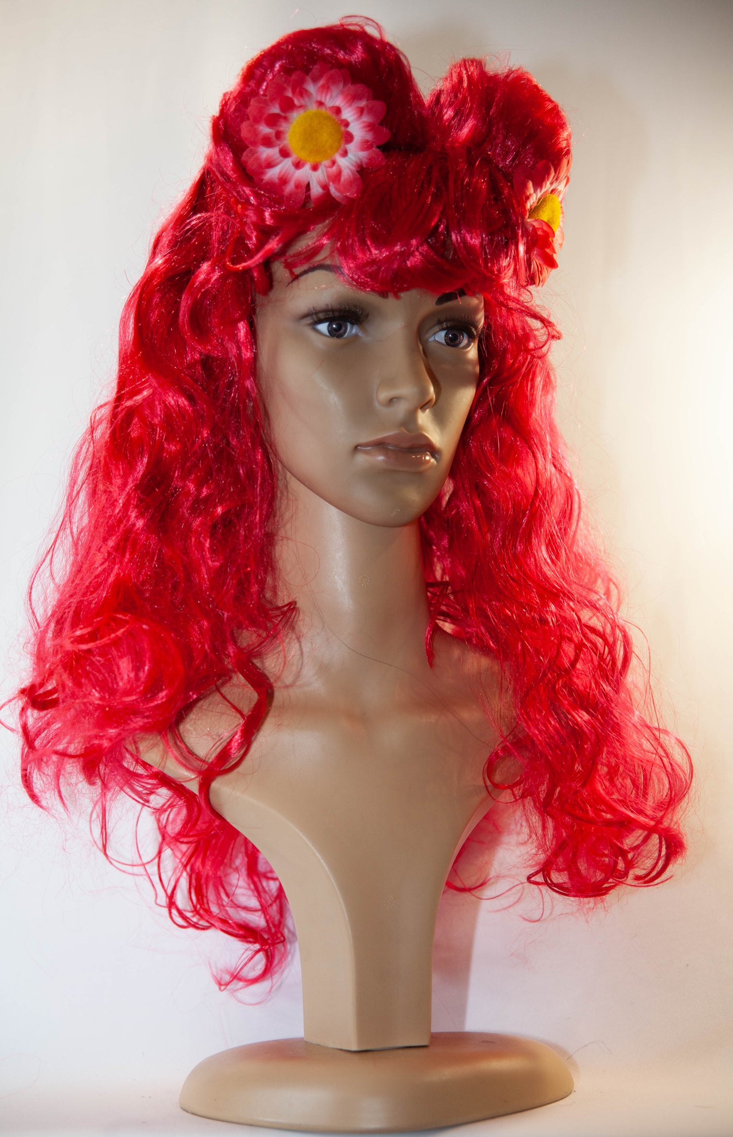 Red wig with flower