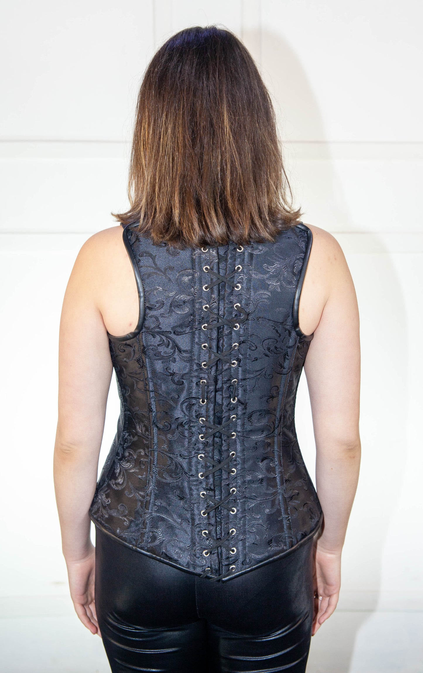 Corset - Full Black with Shoulder Belts