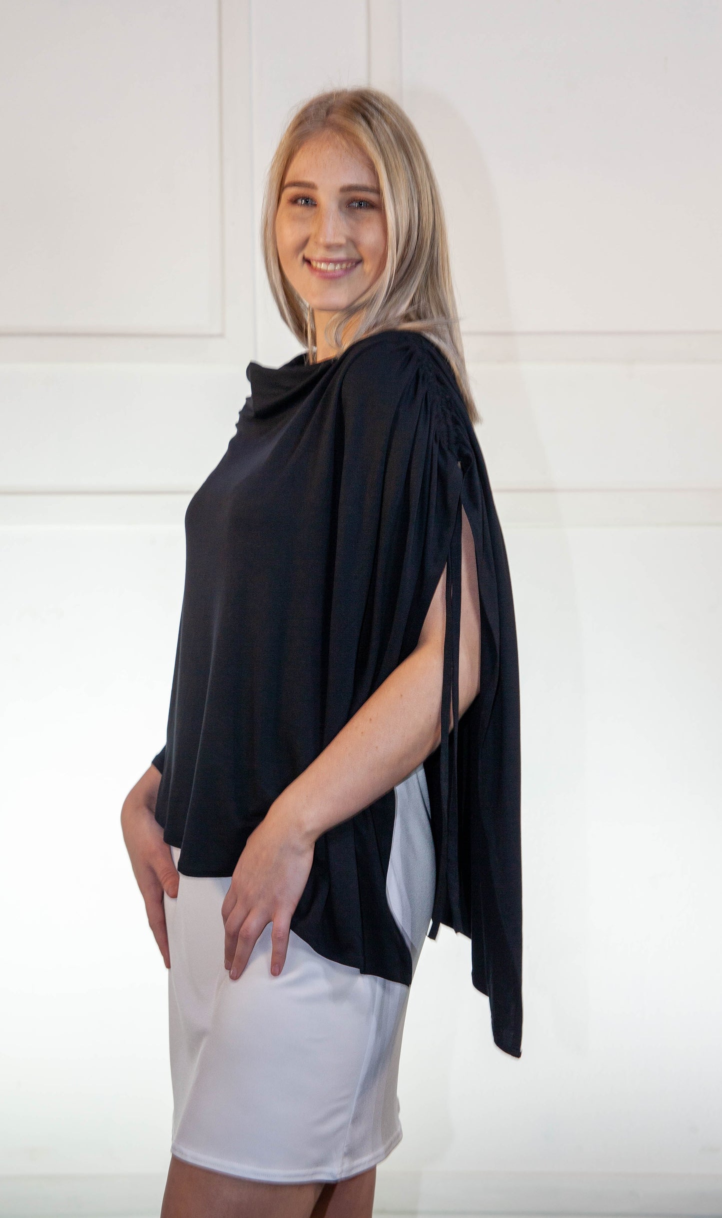 Poncho - Plain Black