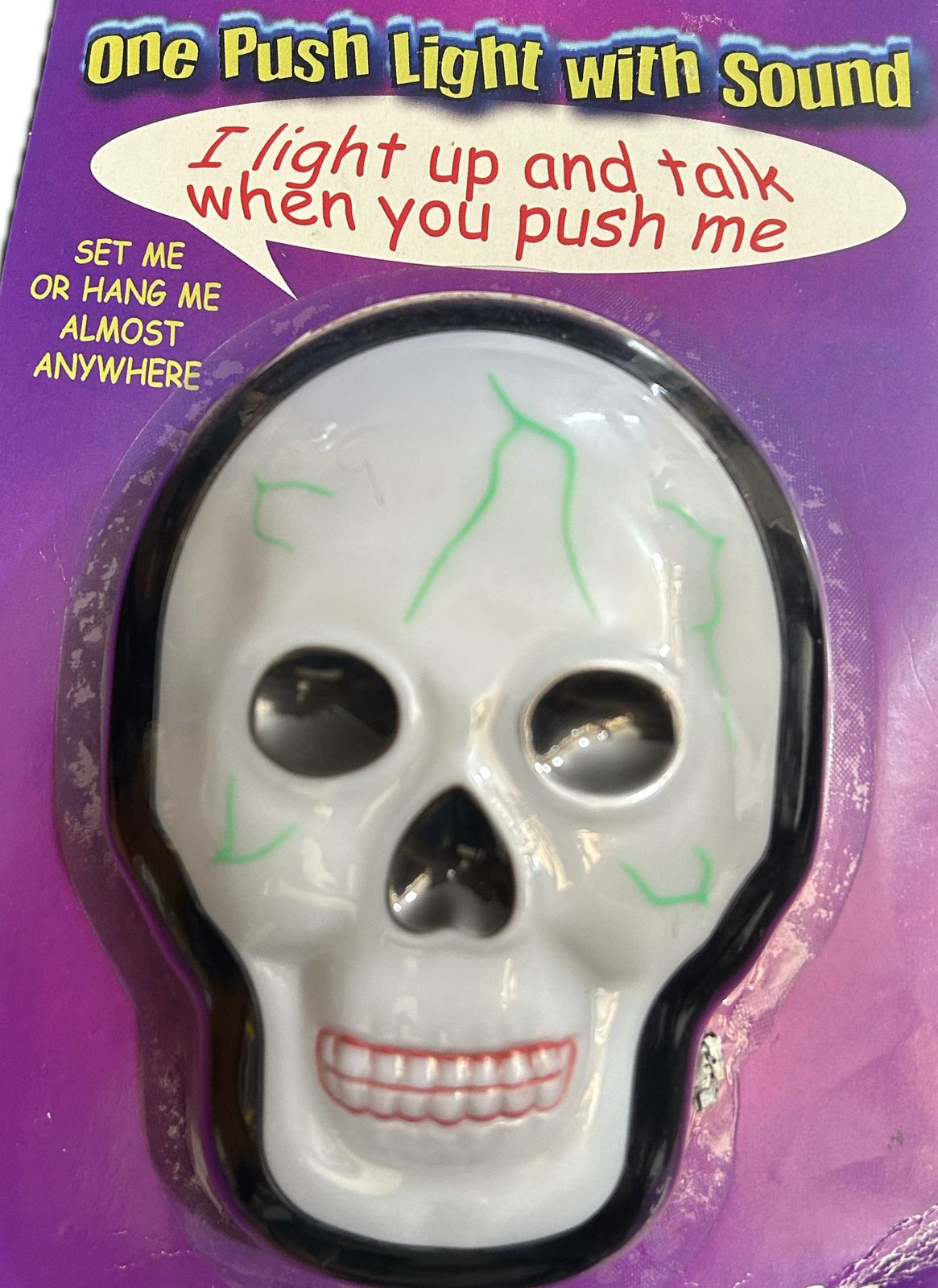 Speaking Skull Button - Halloween