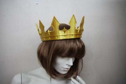 Plastic Crowns