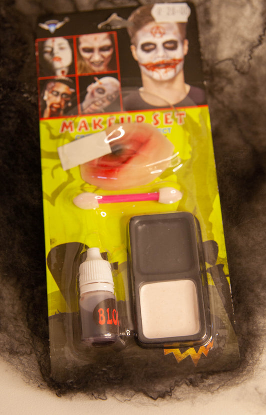 Halloween Make-Up Set With Fake Blood