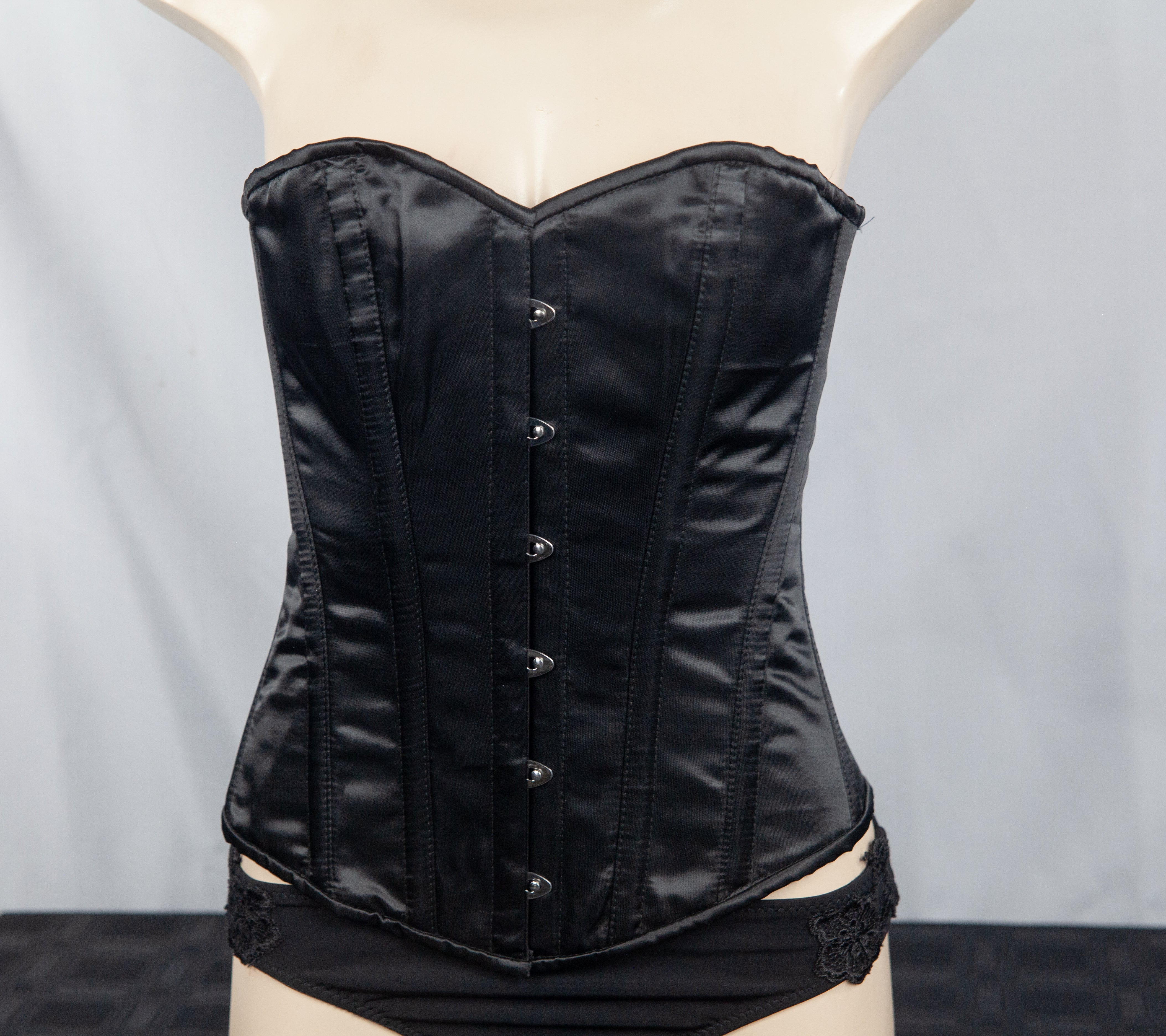 Stoompomp Corset - Black Satin Stoompomp – Hollywood Costumes Online Shop