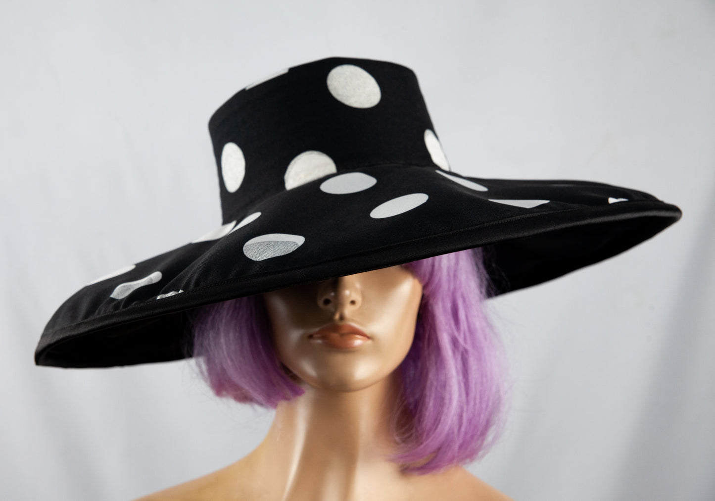 Durban July Fashion Hat - black with white dots