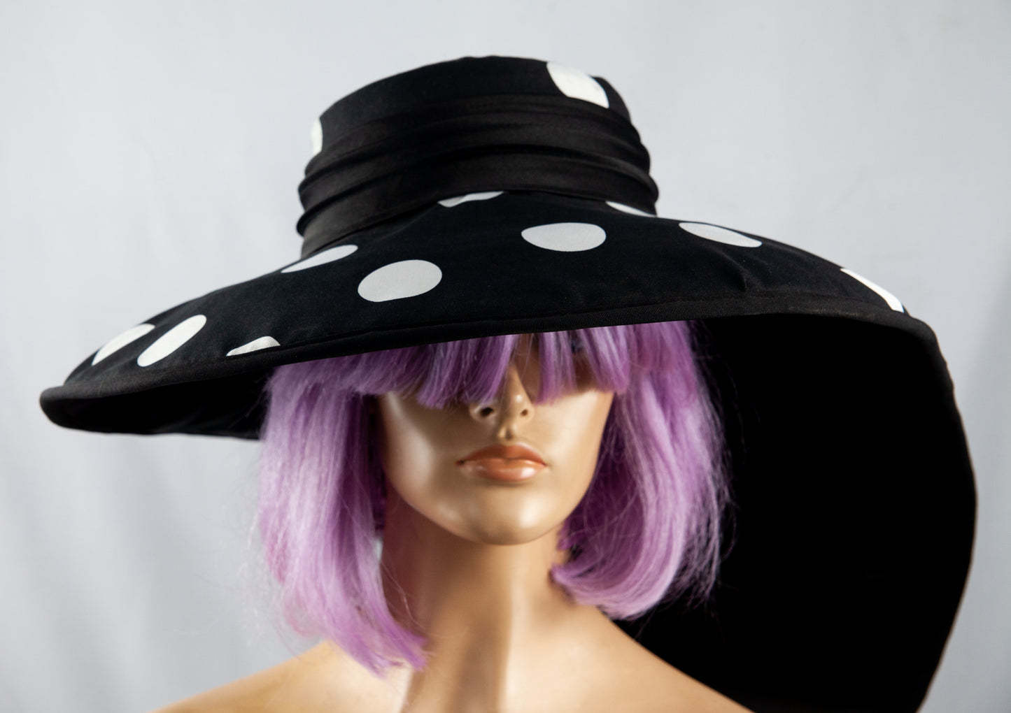 Durban July Fashion Hat - black & white dots with long brim