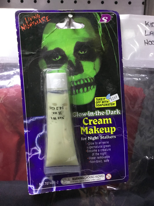 Glow In The Dark Cream Make-Up